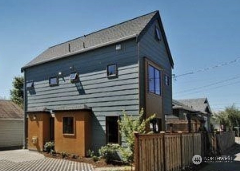 Property Photo:  7936  Densmore Avenue N  WA 98103 