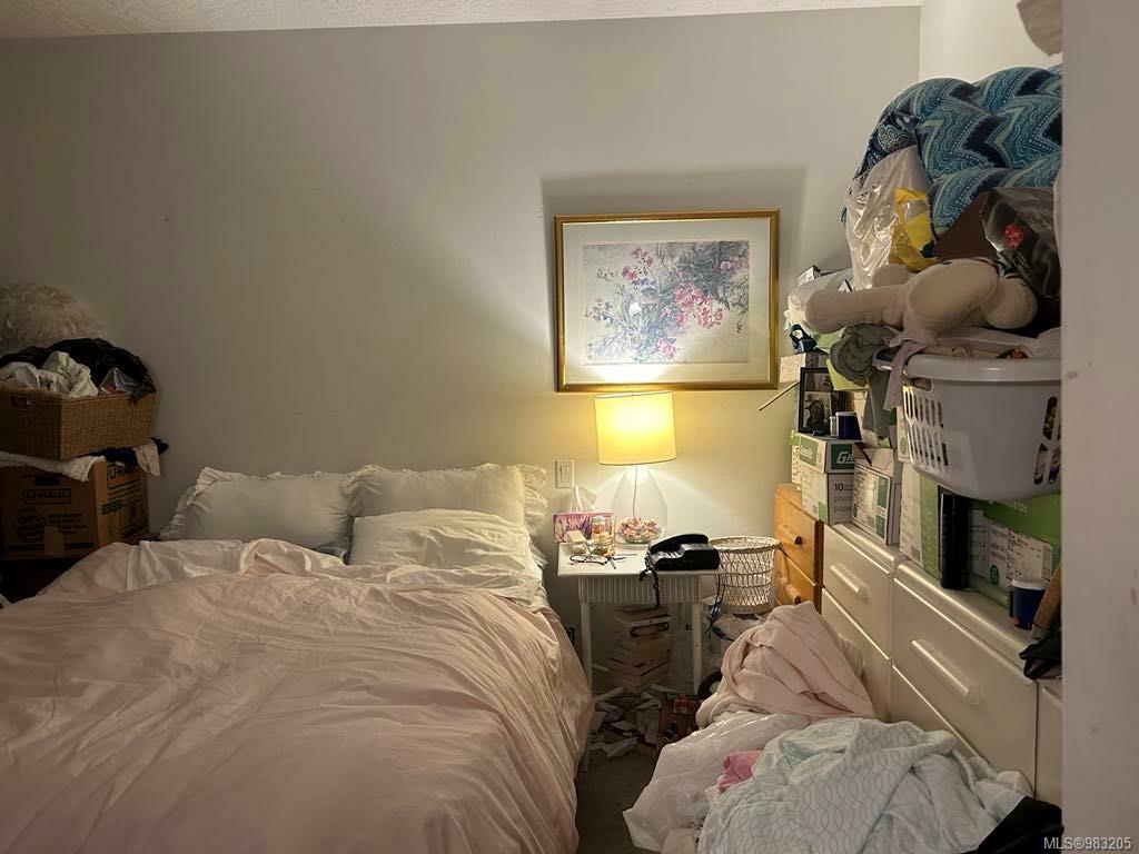 Property Photo: 1741 Oak Bay Ave A BC V8R 1B8