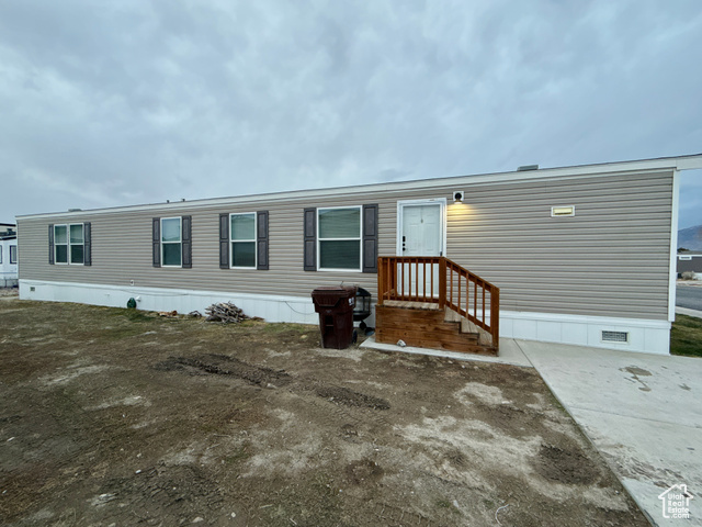 Property Photo: 1573 N 180 E UT 84074