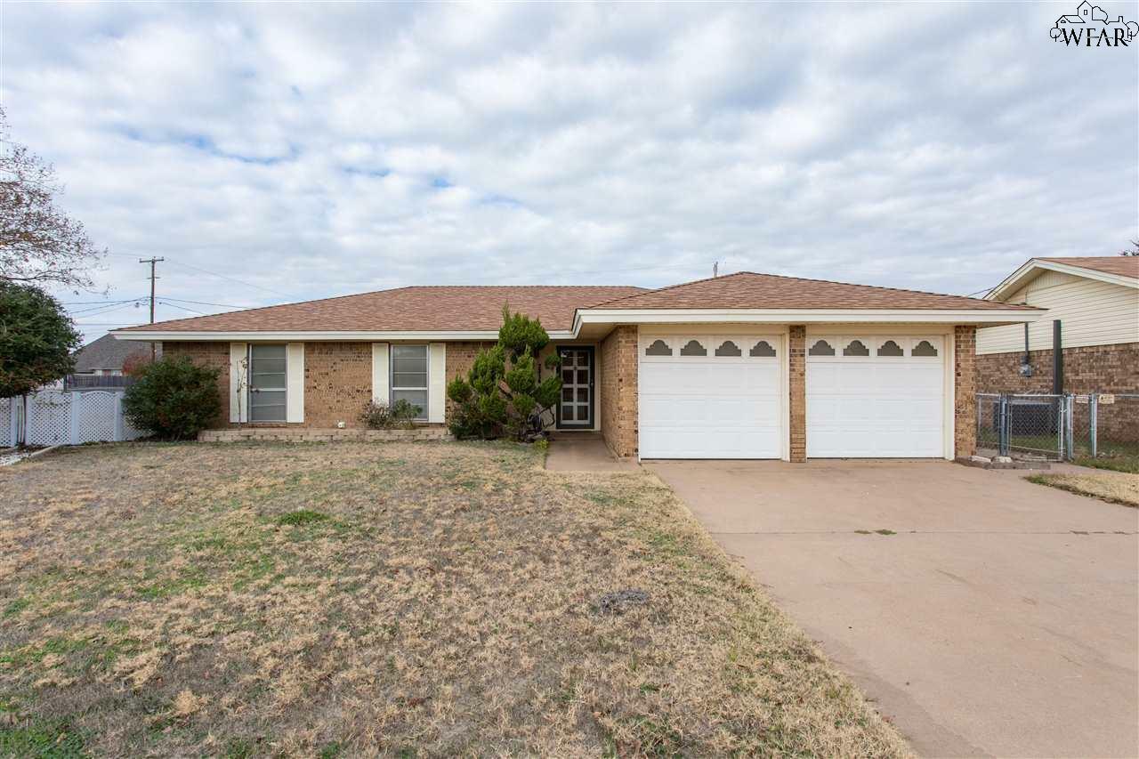 Property Photo:  2314 Randolph Drive  TX 76306 