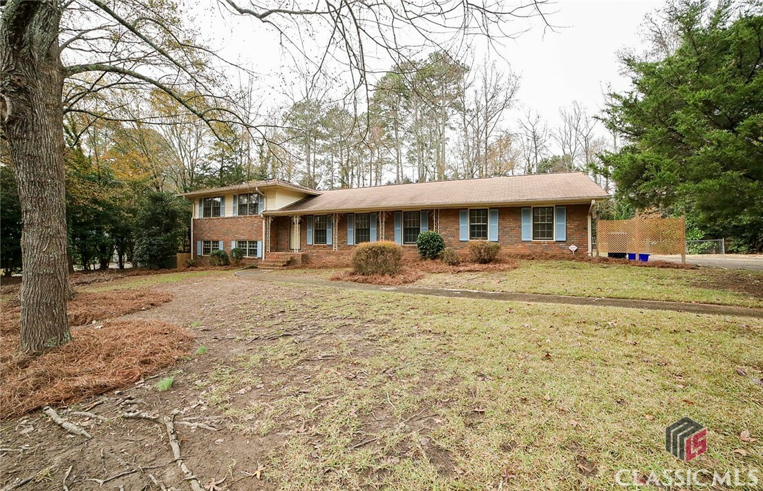 Property Photo:  200 Kings Road  GA 30606 