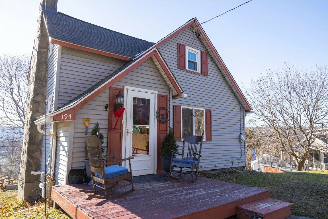 Property Photo:  194 Bevier St  NY 13904 