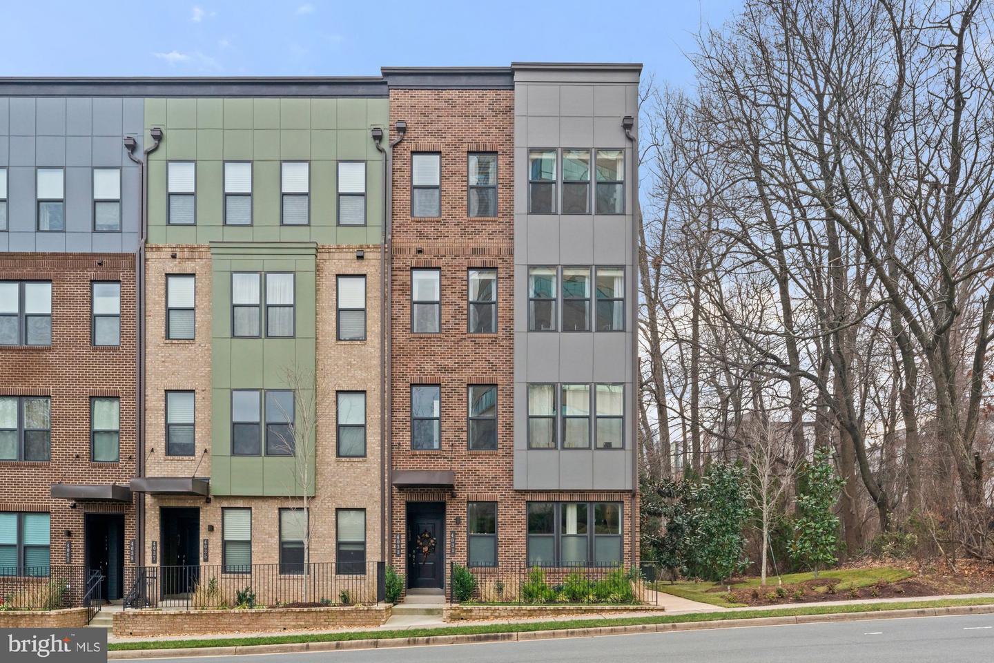 Property Photo: 4033 Legato Road 90 VA 22033
