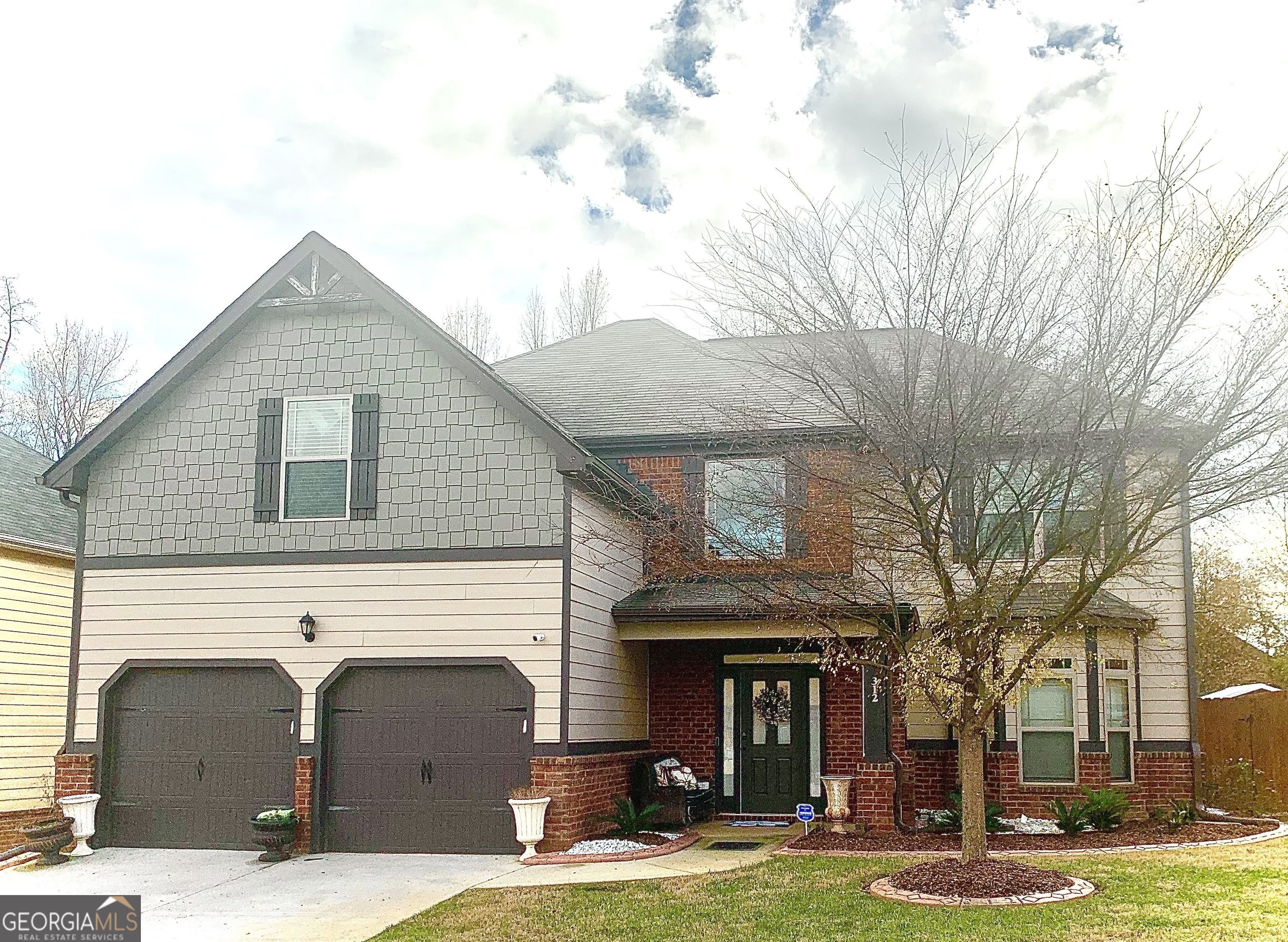 Property Photo:  312 Sierra Court  GA 30253 