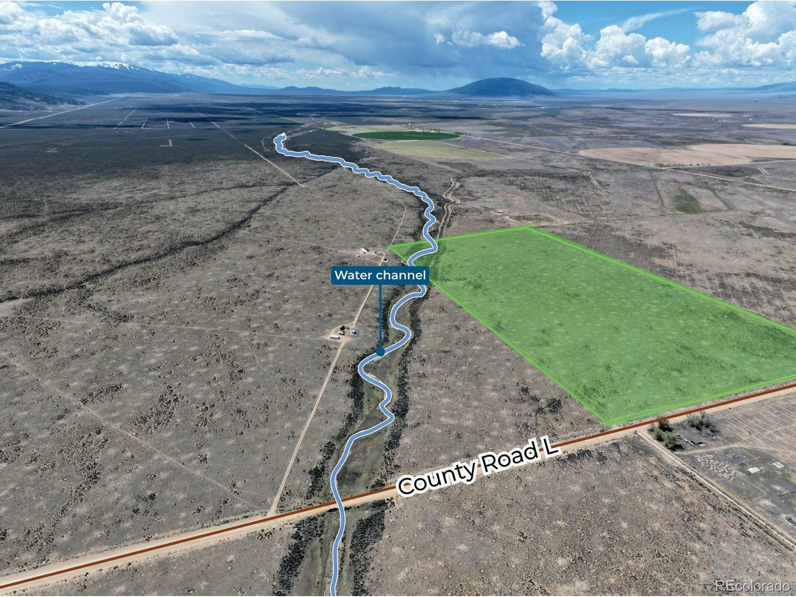 Property Photo:  444 County Rd  CO 81152 