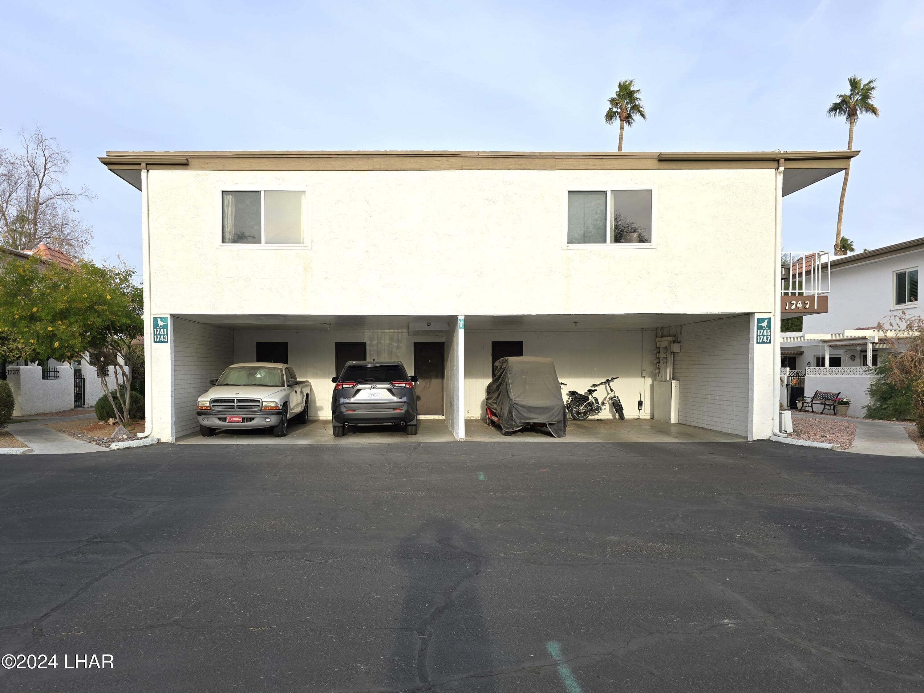 Property Photo: 1743 Los Lagos Dr B AZ 86403