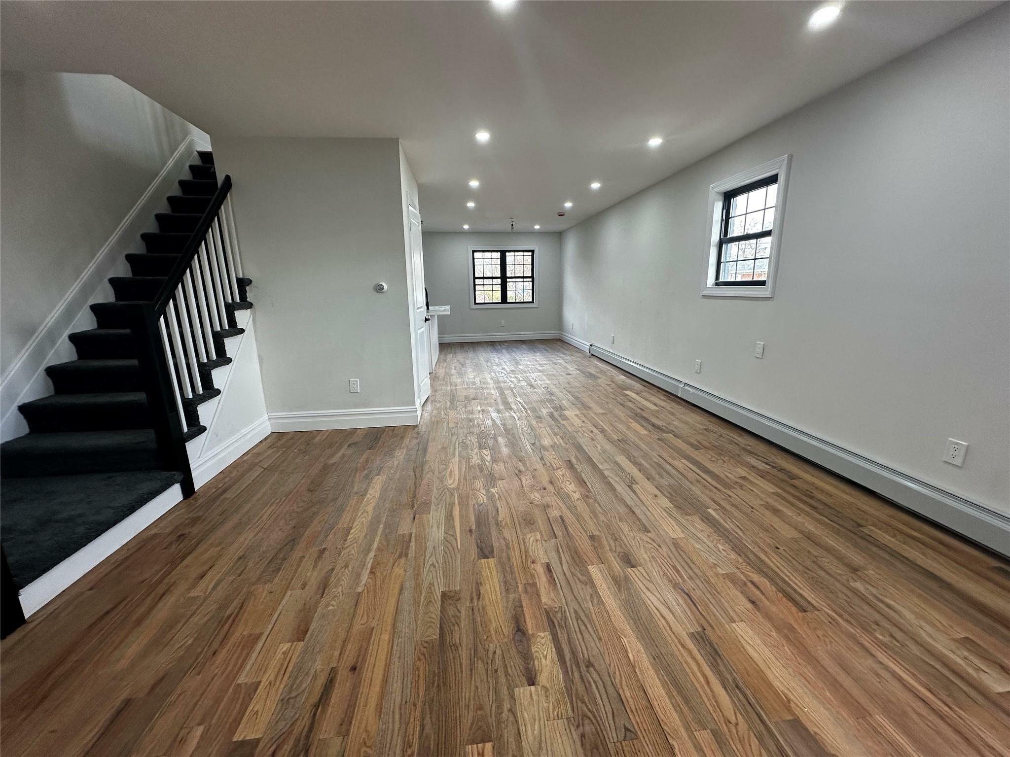 Property Photo:  225-53 Murdock Avenue  NY 11429 