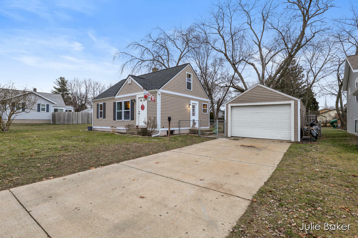 Property Photo:  3430 Taft Avenue SW  MI 49519 