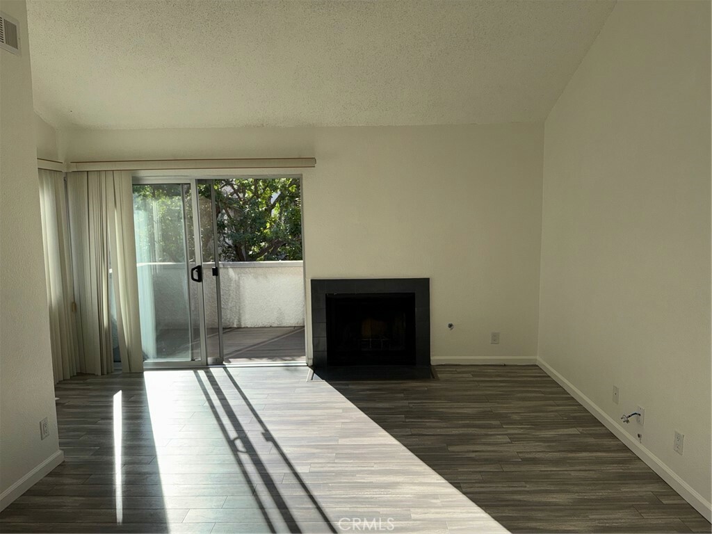 Property Photo:  20155 Keswick Street 207  CA 91306 