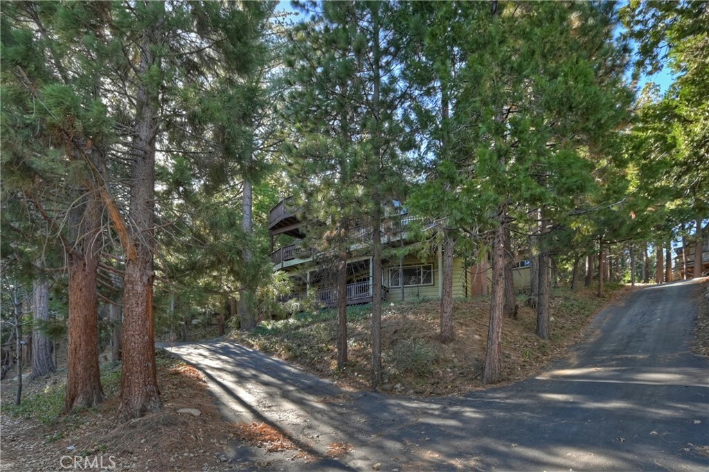 Property Photo:  762 Zurich Drive  CA 92352 