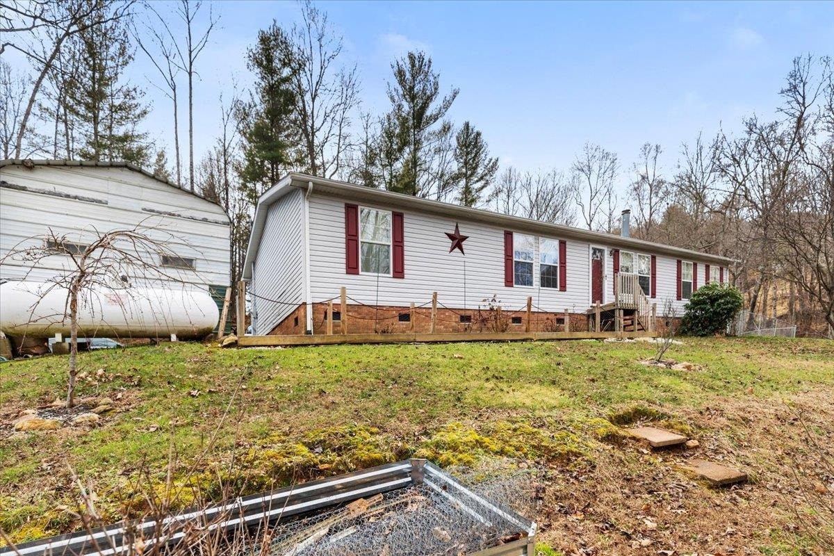 Property Photo:  1451 Birchtree Road  VA 24343 