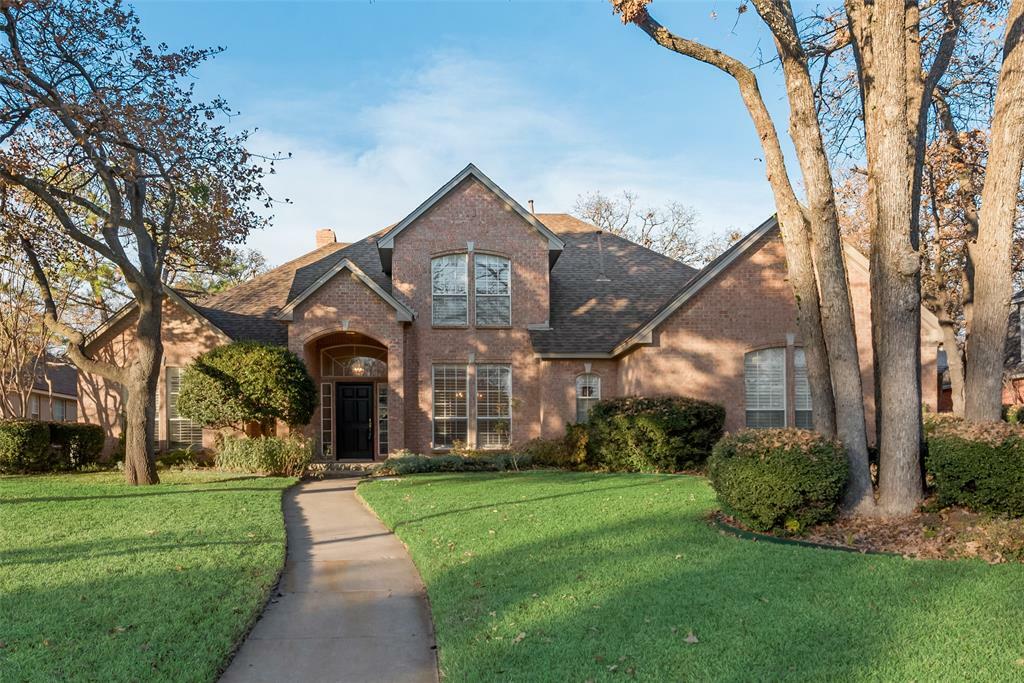 Property Photo:  13 Wellington Oaks Circle  TX 76210 