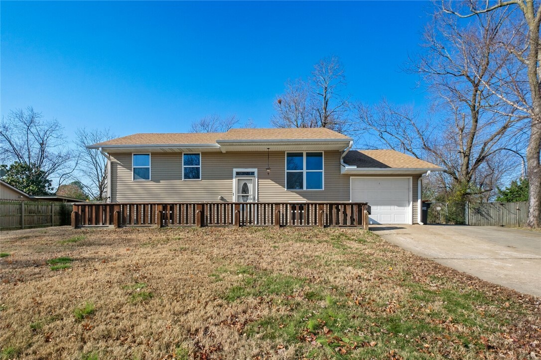 712 Hinshaw Drive  Springdale AR 72762 photo