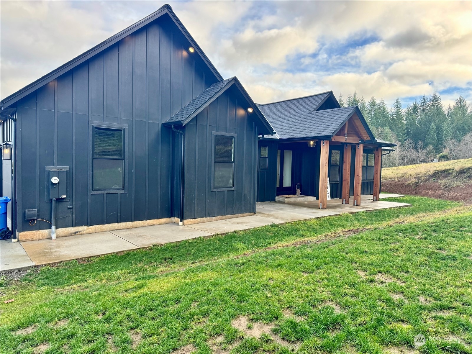 Property Photo:  110  Bullhead Drive  WA 98611 