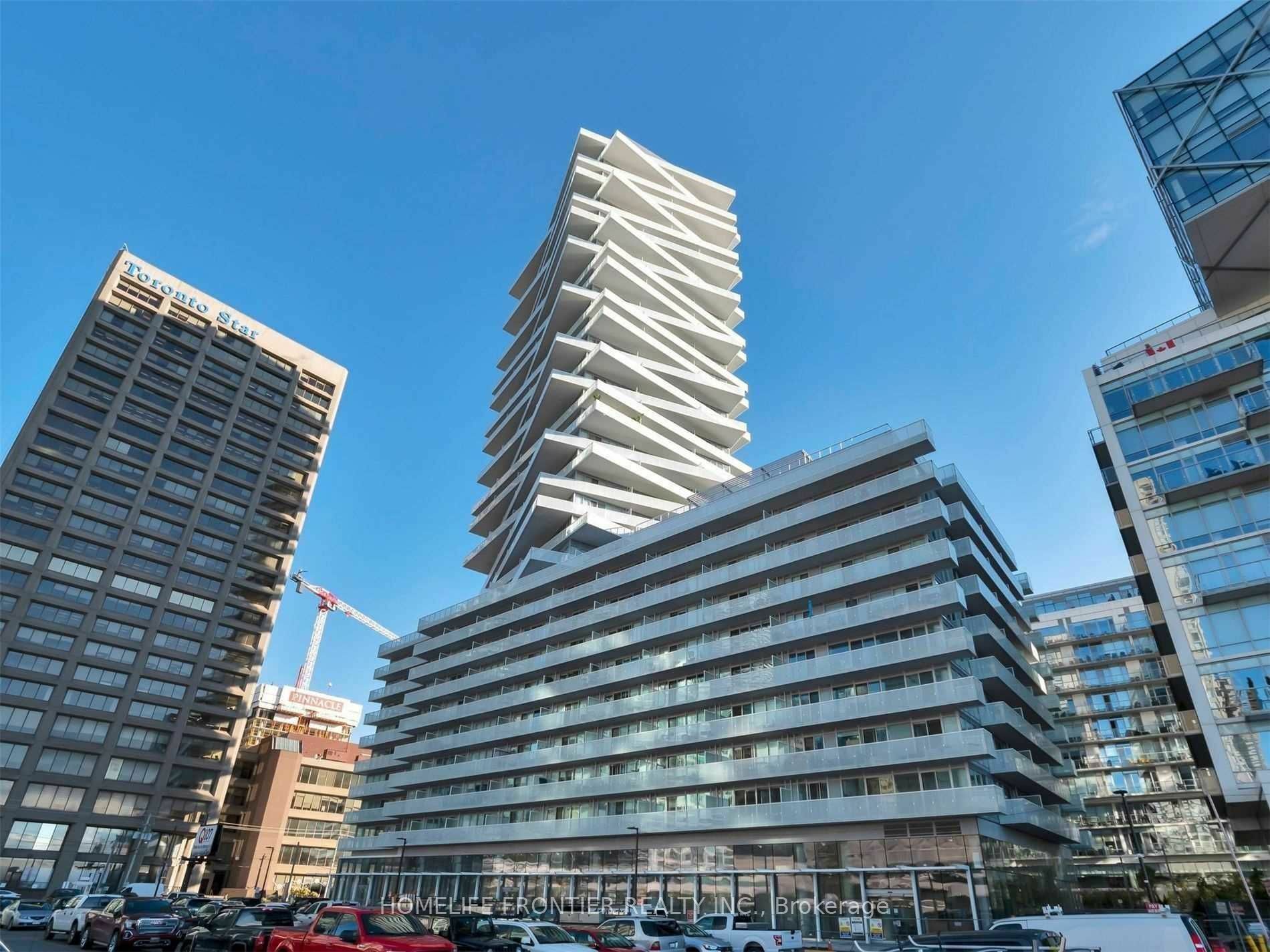 Property Photo:  15 Queens Quay E 1302  ON M5E 0C5 