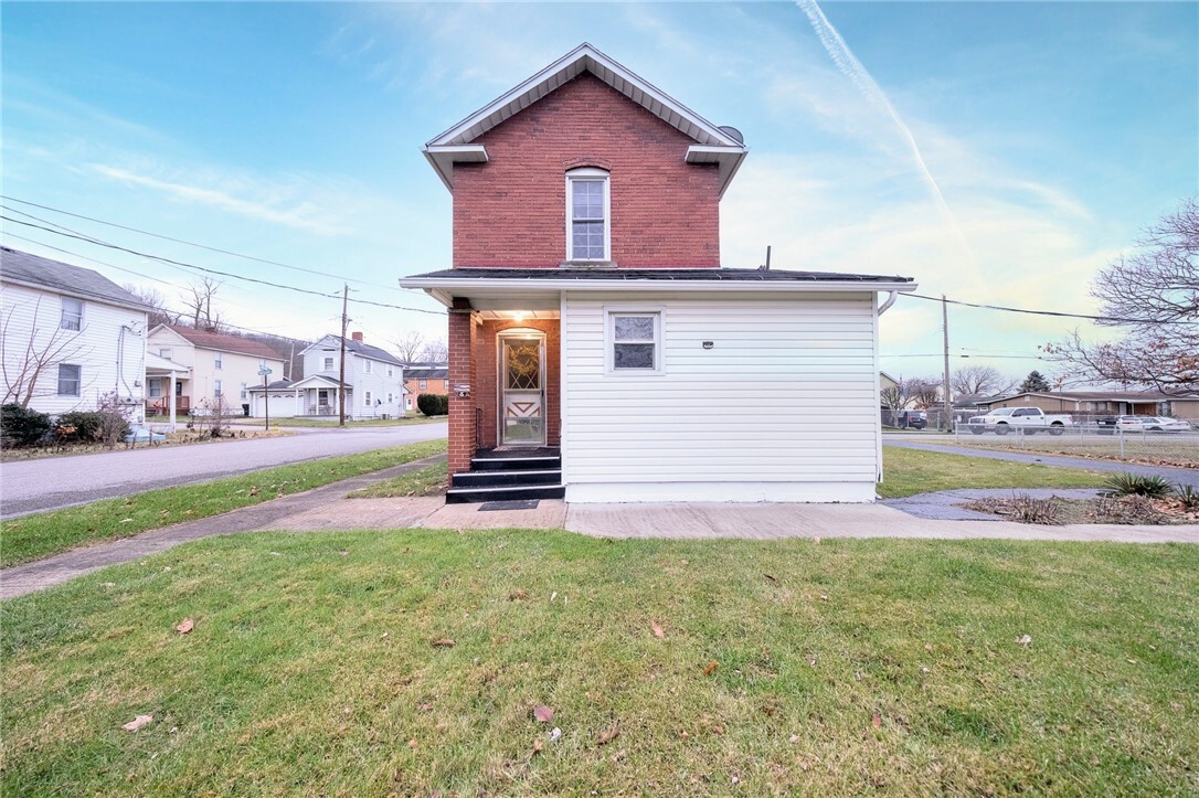 Property Photo:  1355 13th St  PA 16160 