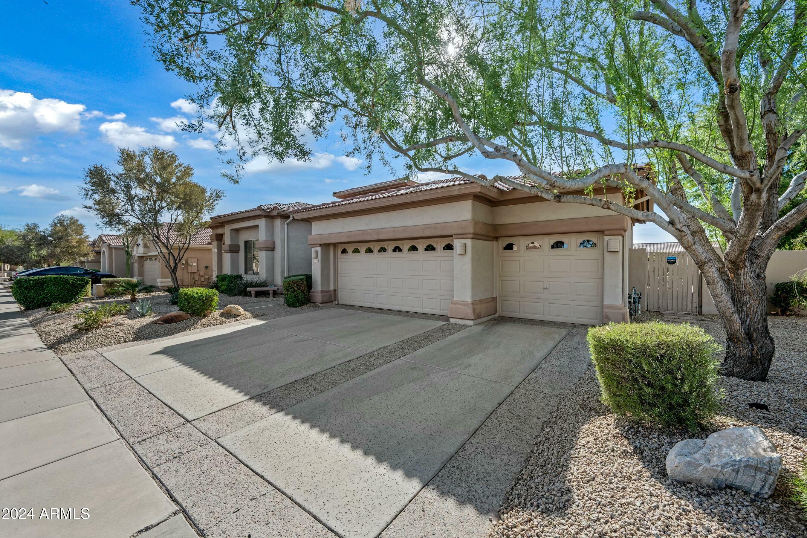 Property Photo:  4503 E Robin Lane  AZ 85050 