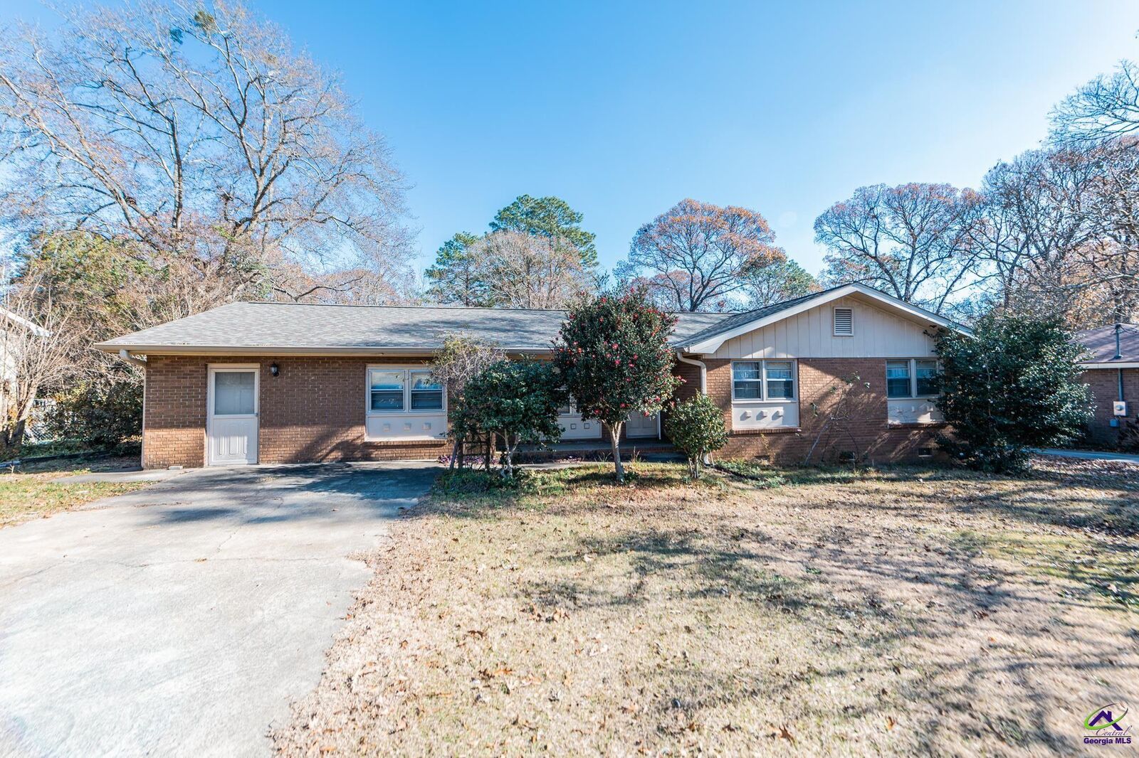 Property Photo: 320 Burns Drive GA 31088