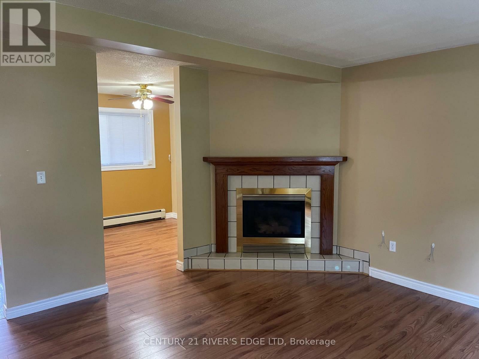 Property Photo:  22 Chaffey Street B  ON K6V 4L4 