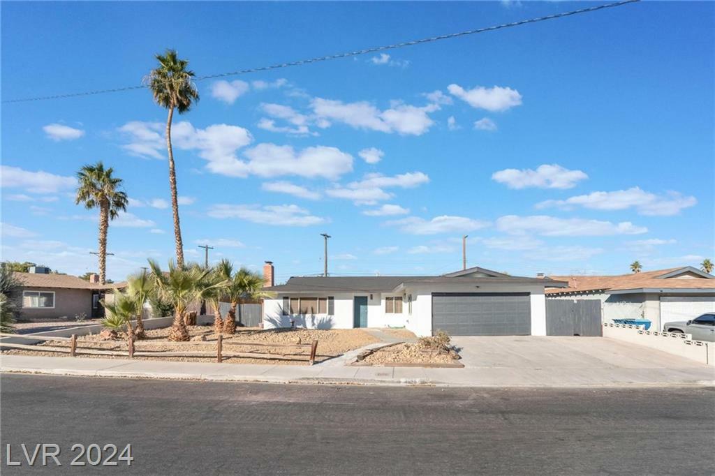 Property Photo:  4620 Cinderella Lane  NV 89102 