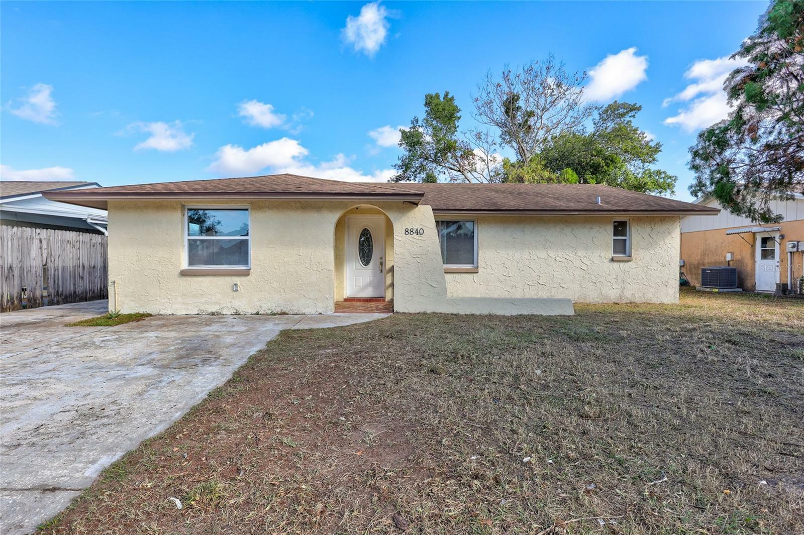 Property Photo:  8840 Cairo Lane  FL 34668 