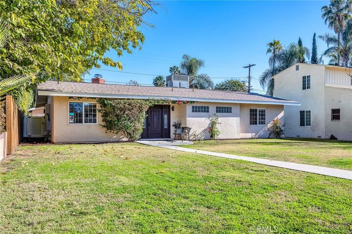 Property Photo:  7656 Lasaine Avenue  CA 91325 