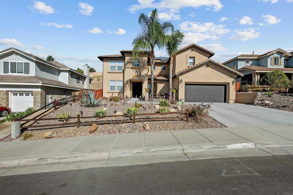 Property Photo:  41883 Dahlias Way  CA 92562 