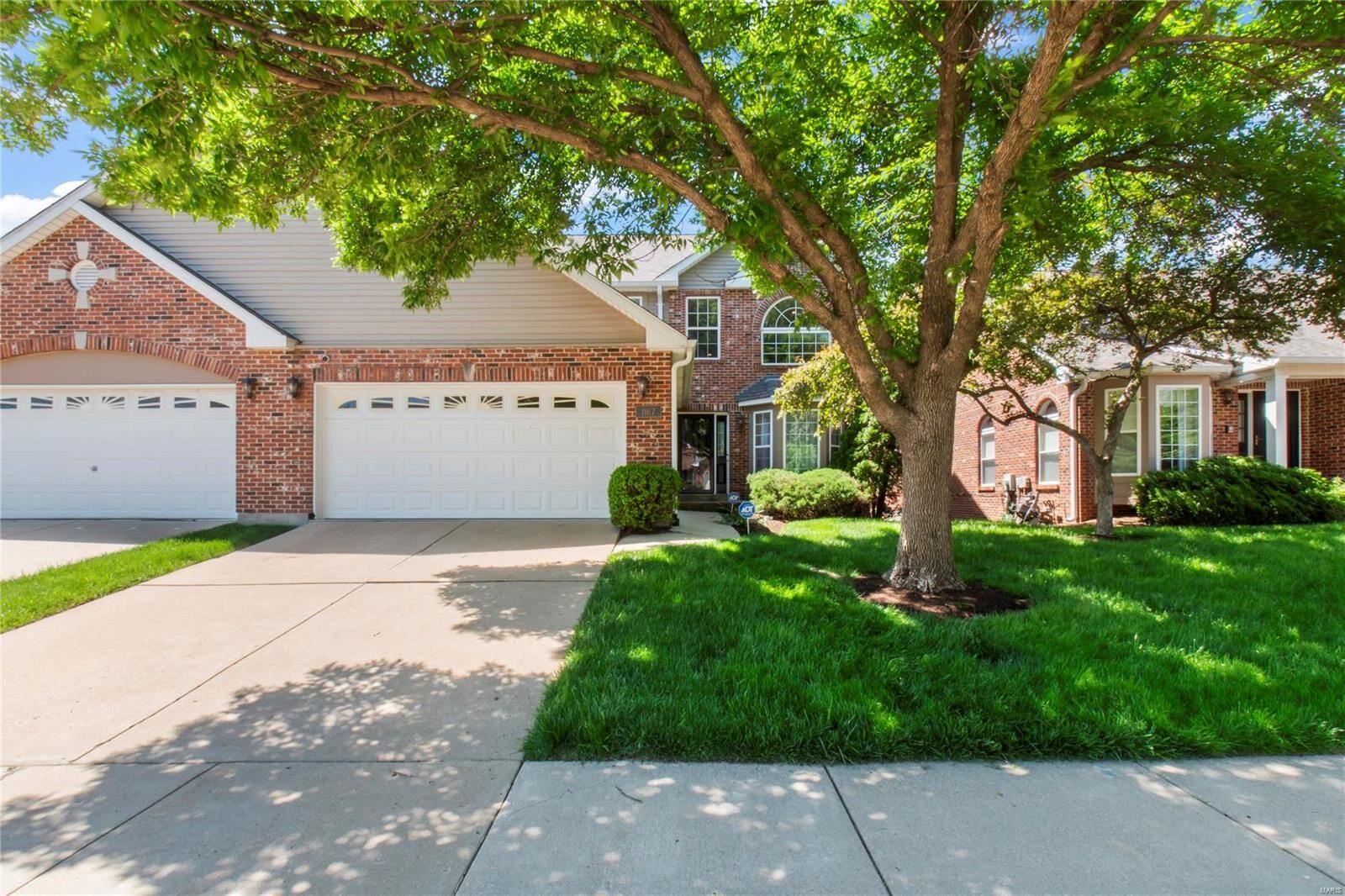 Property Photo: 1167 Castle Gate Villas Drive MO 63132