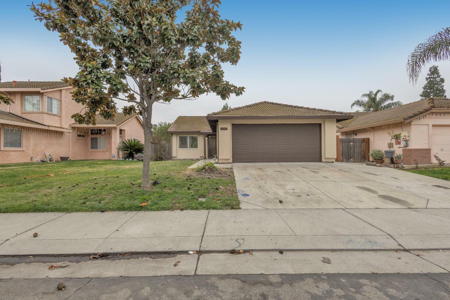 Property Photo:  1078 Klemeyer Circle  CA 95206 