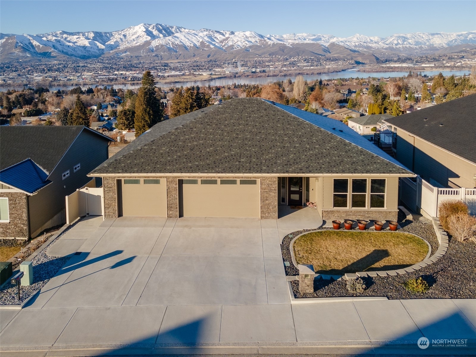 2596  Catalina Avenue  East Wenatchee WA 98802 photo