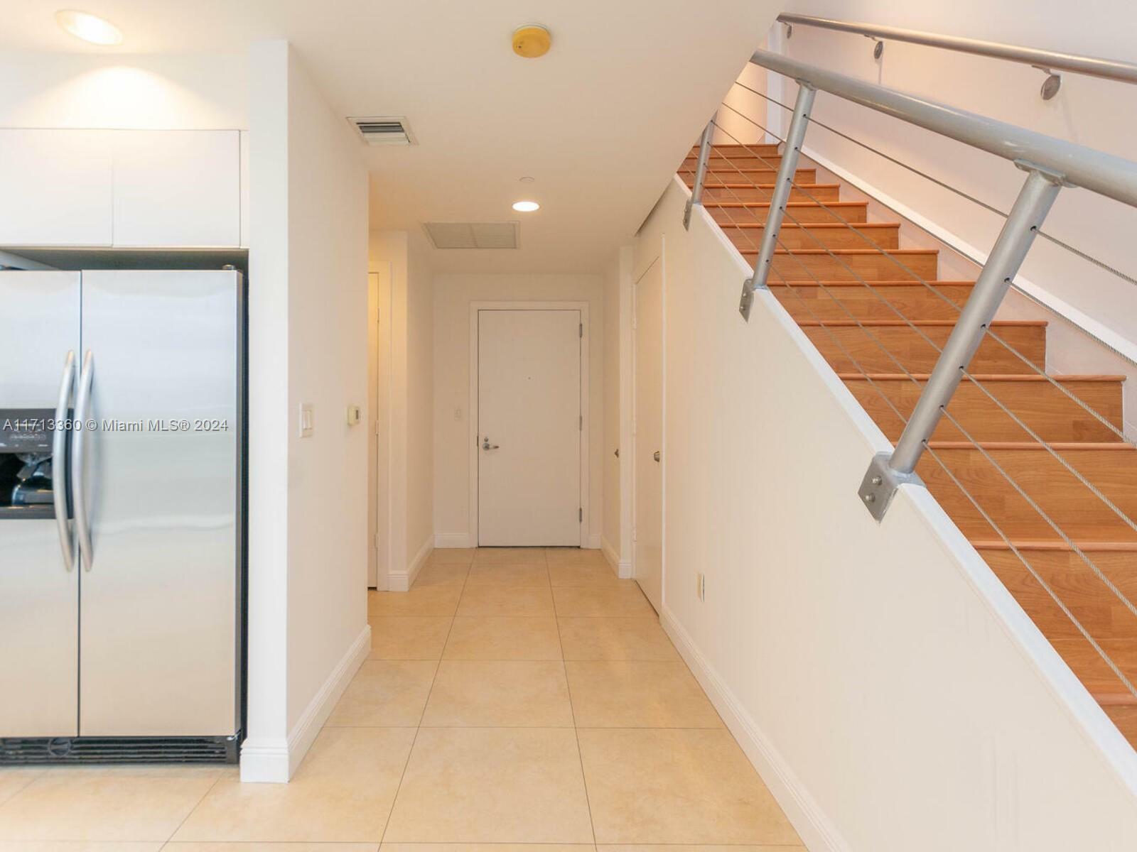 Property Photo:  1050 Brickell Ave 606  FL 33131 