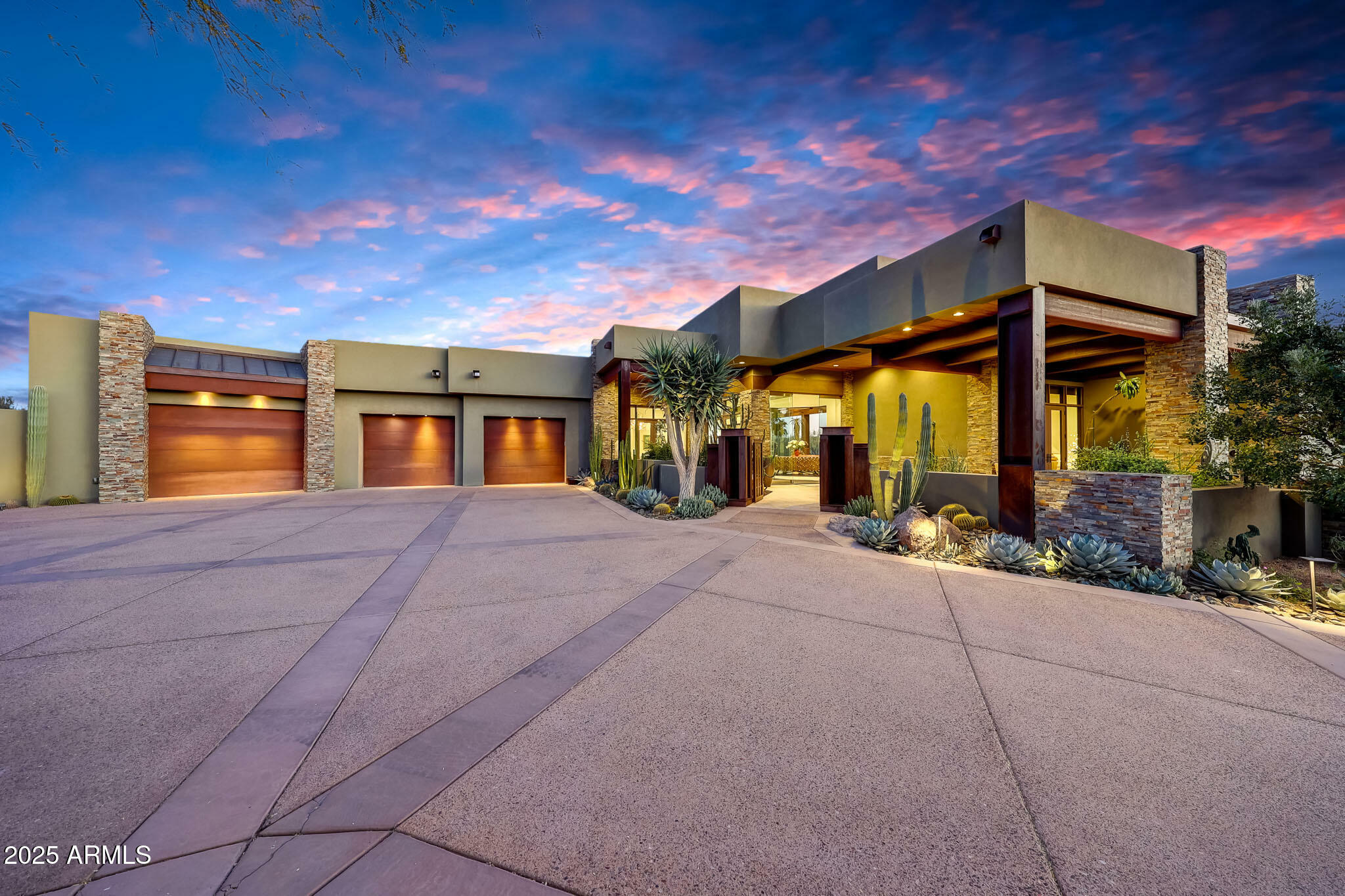 Property Photo: 10878 E Sundance Trail AZ 85262
