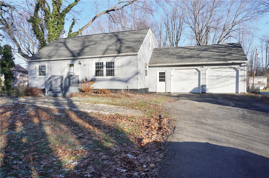 Property Photo:  20 Angean Drive  NY 14580 