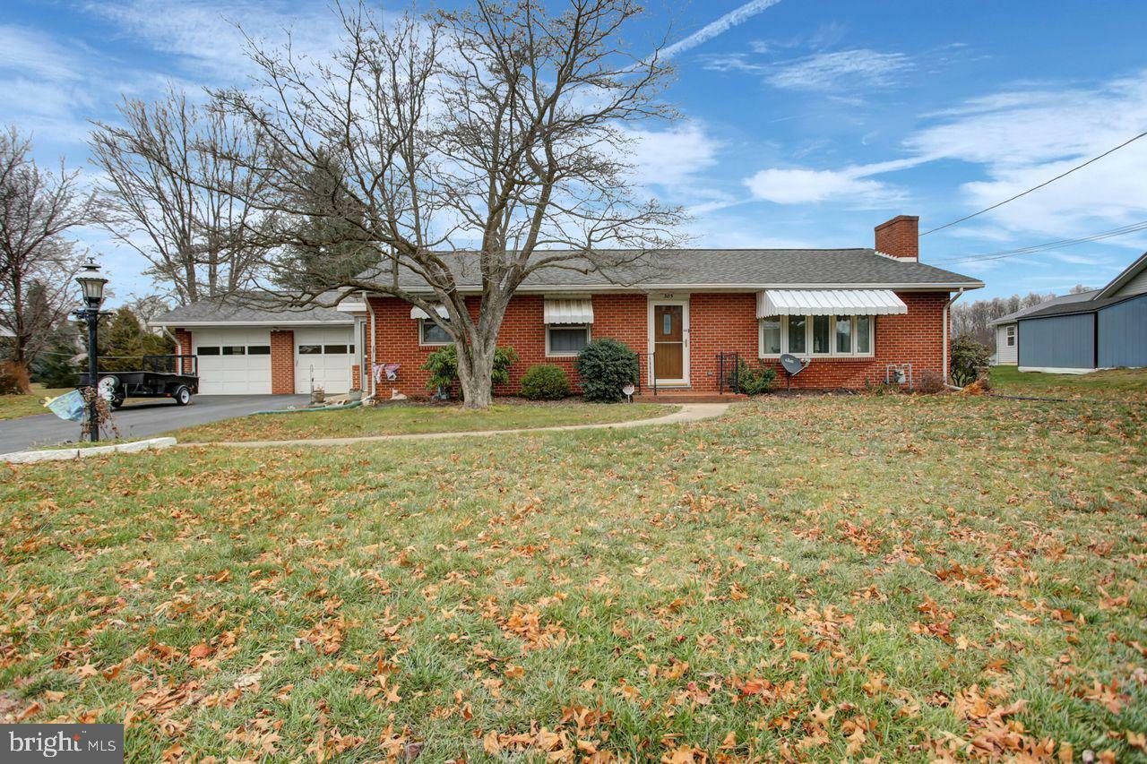 Property Photo:  305 Terrace Drive  PA 17222 