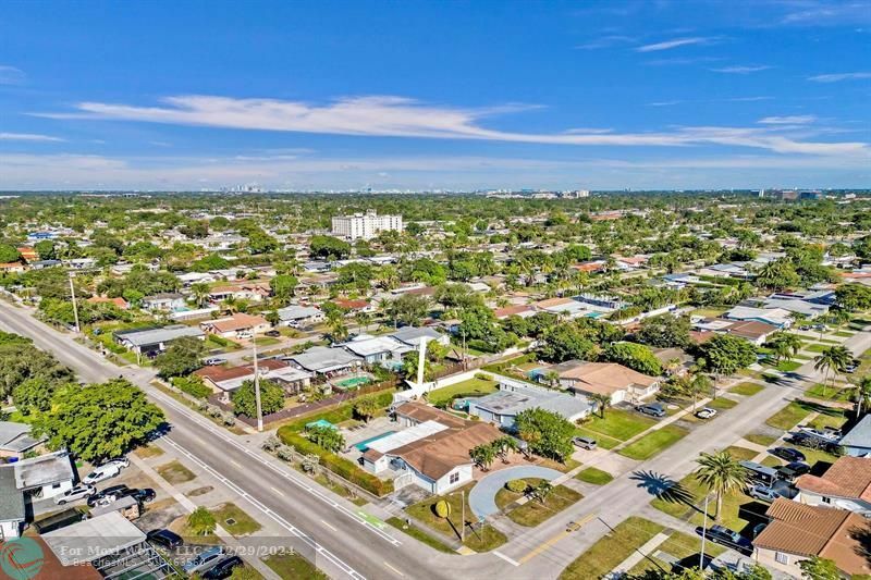 Property Photo:  5517 Monroe St  FL 33021 