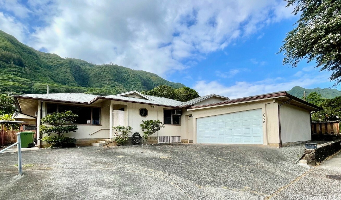 Property Photo:  3530 Manoa Road  HI 96822 