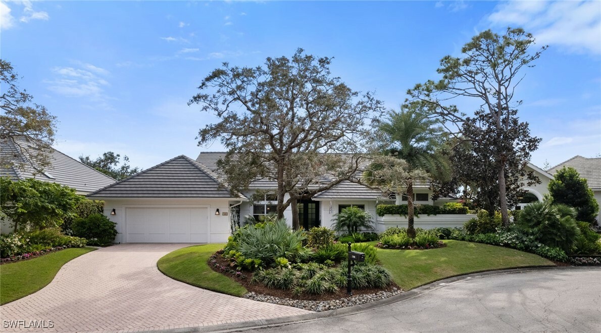 Property Photo:  708 Turkey Oak Lane  FL 34108 