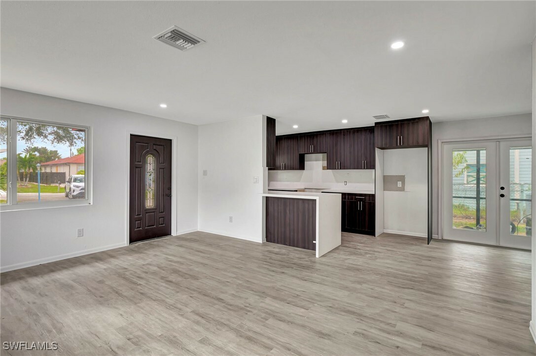 Property Photo:  212 Benson Street  FL 34113 