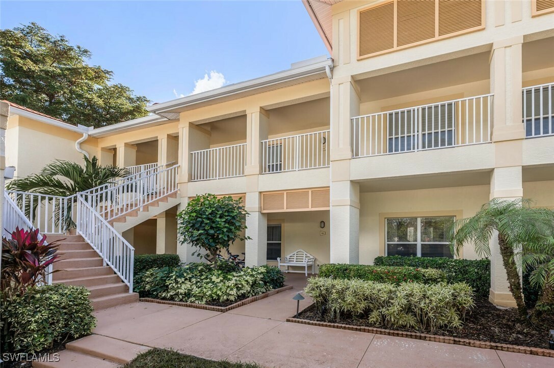 Property Photo:  1035 Tarpon Cove Drive 1605  FL 34110 