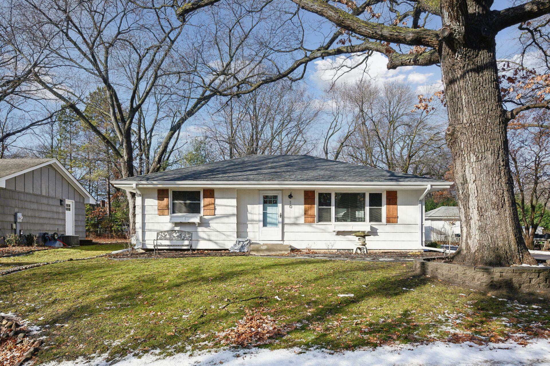 Property Photo:  10 Pearl Street  MN 55331 