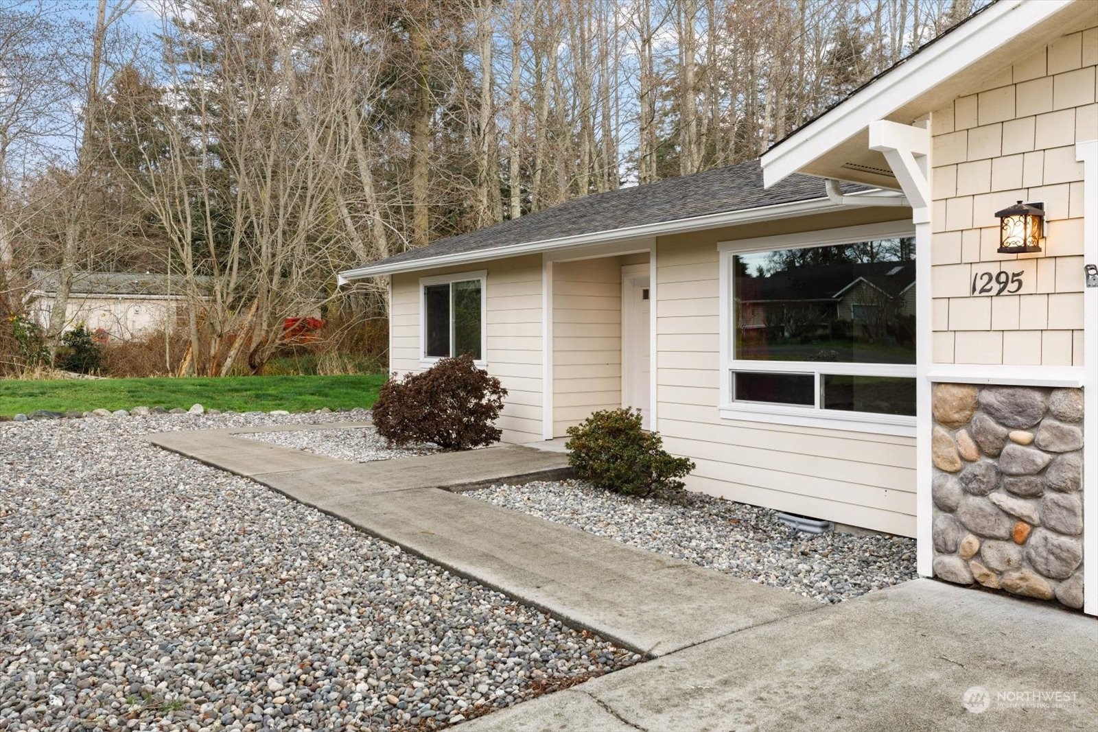 Property Photo:  1295  Russell Drive  WA 98239 