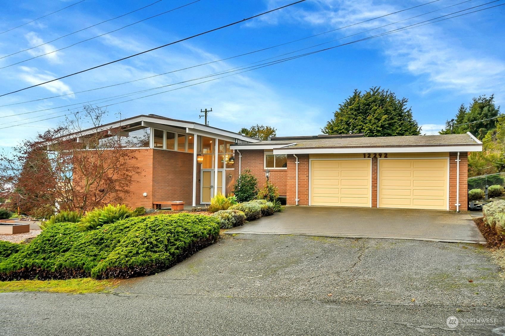 Property Photo:  12292  Shorewood Drive SW  WA 98146 