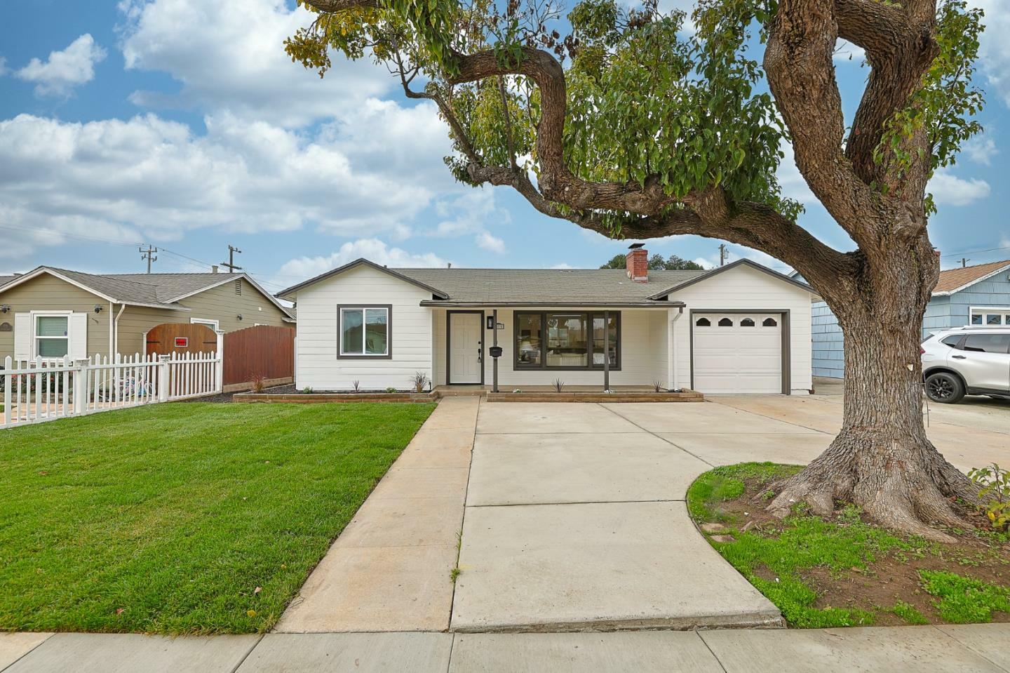 Property Photo:  225 Tapadero Street  CA 93906 