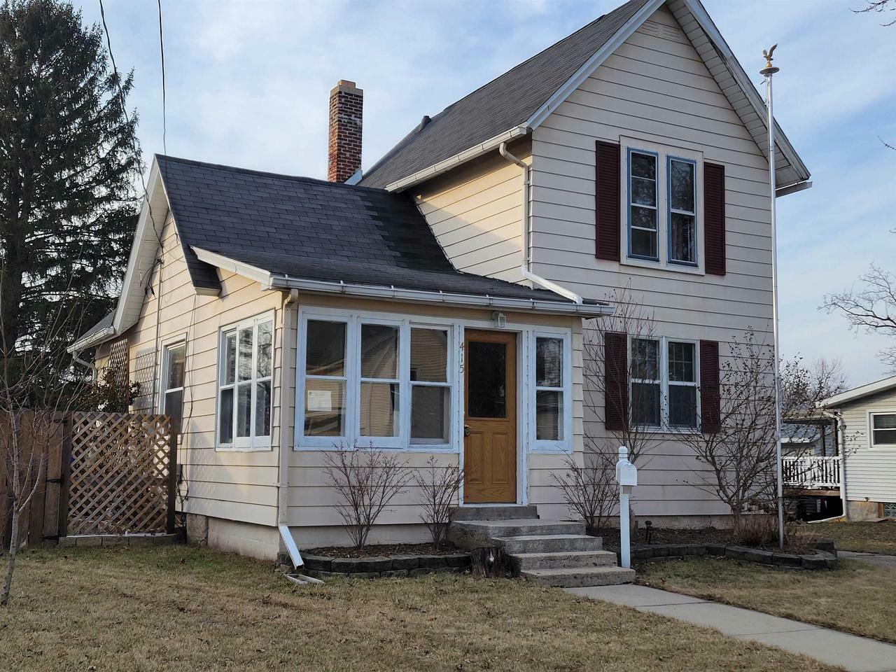 Property Photo:  415 North Chatham Street  WI 53548 