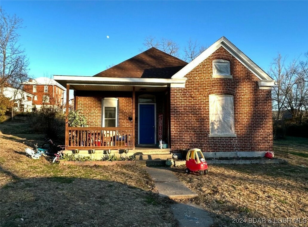 Property Photo:  607 Ohio Street  MO 65109 