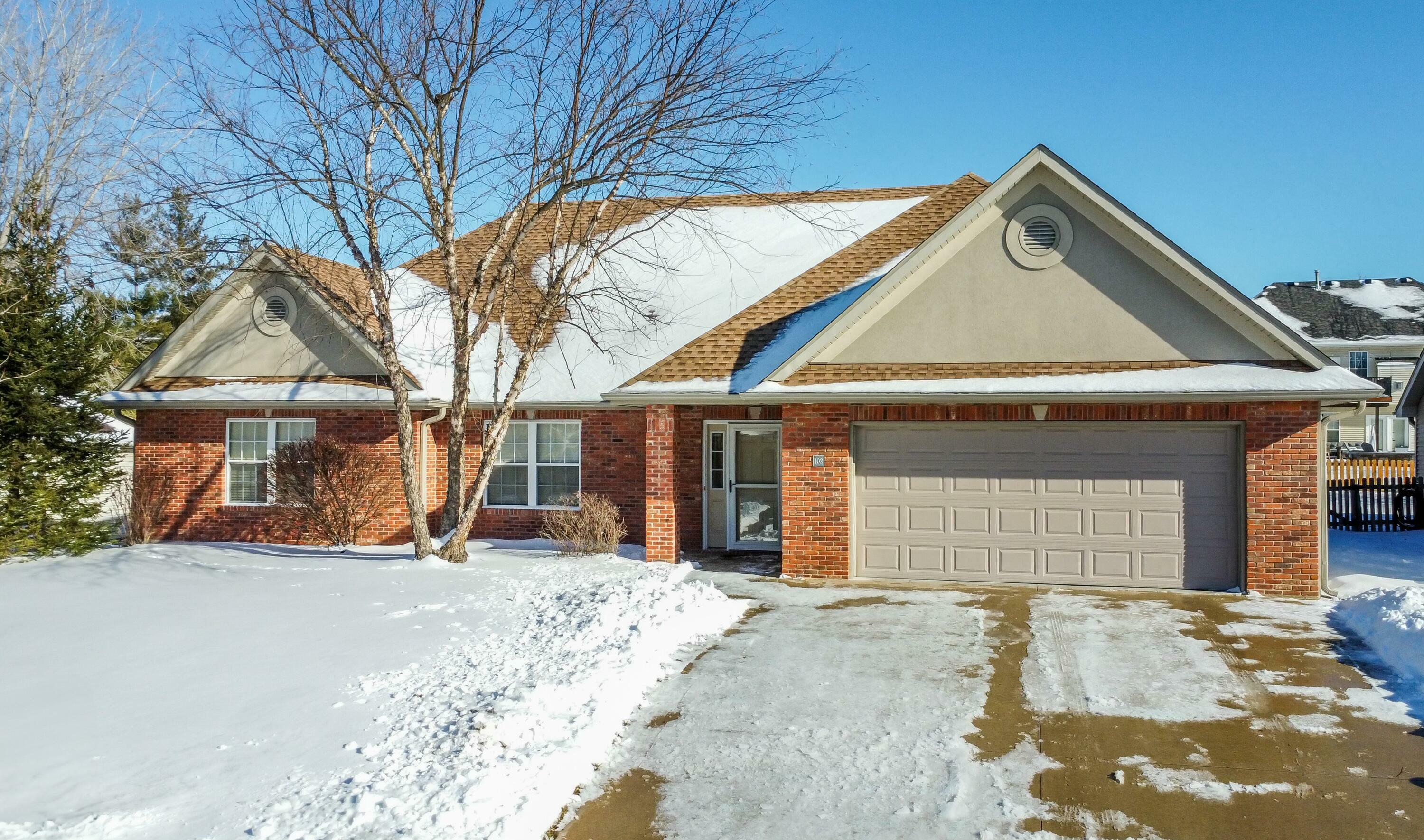 Property Photo: 102 Bogie Hills Dr MO 65201