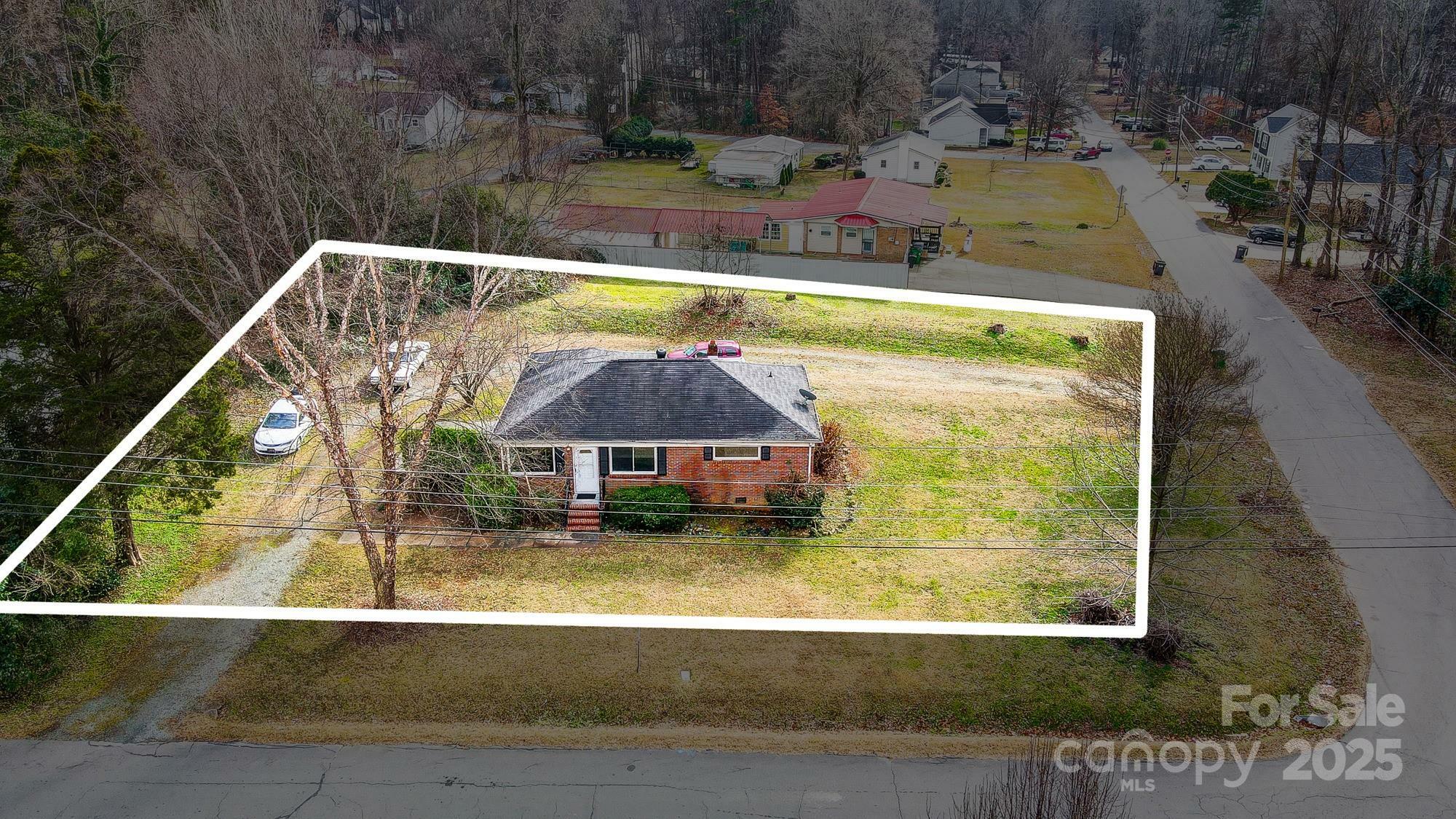 Property Photo: 2504 Juniper Drive NC 28269