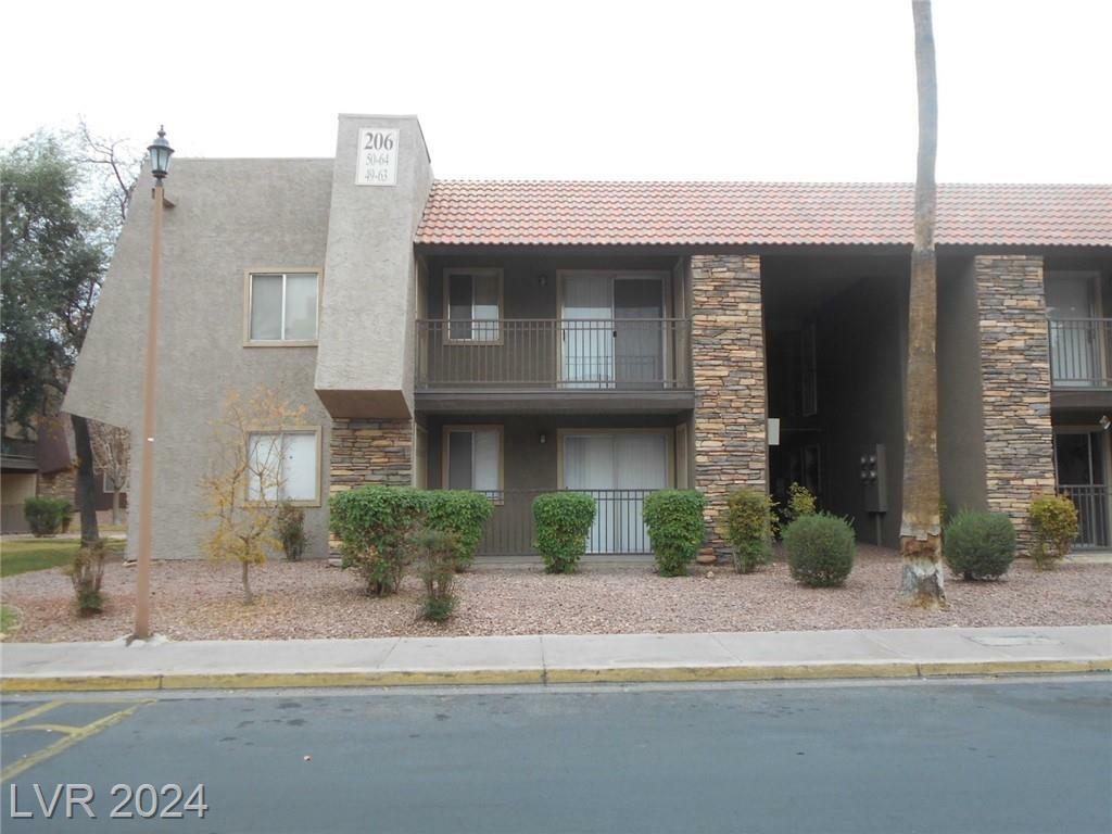 Property Photo:  4981 River Glen Drive 62  NV 89103 