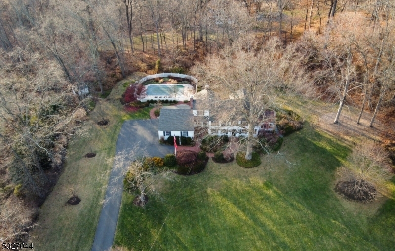 Property Photo:  39 Shalebrook Dr  NJ 07960 