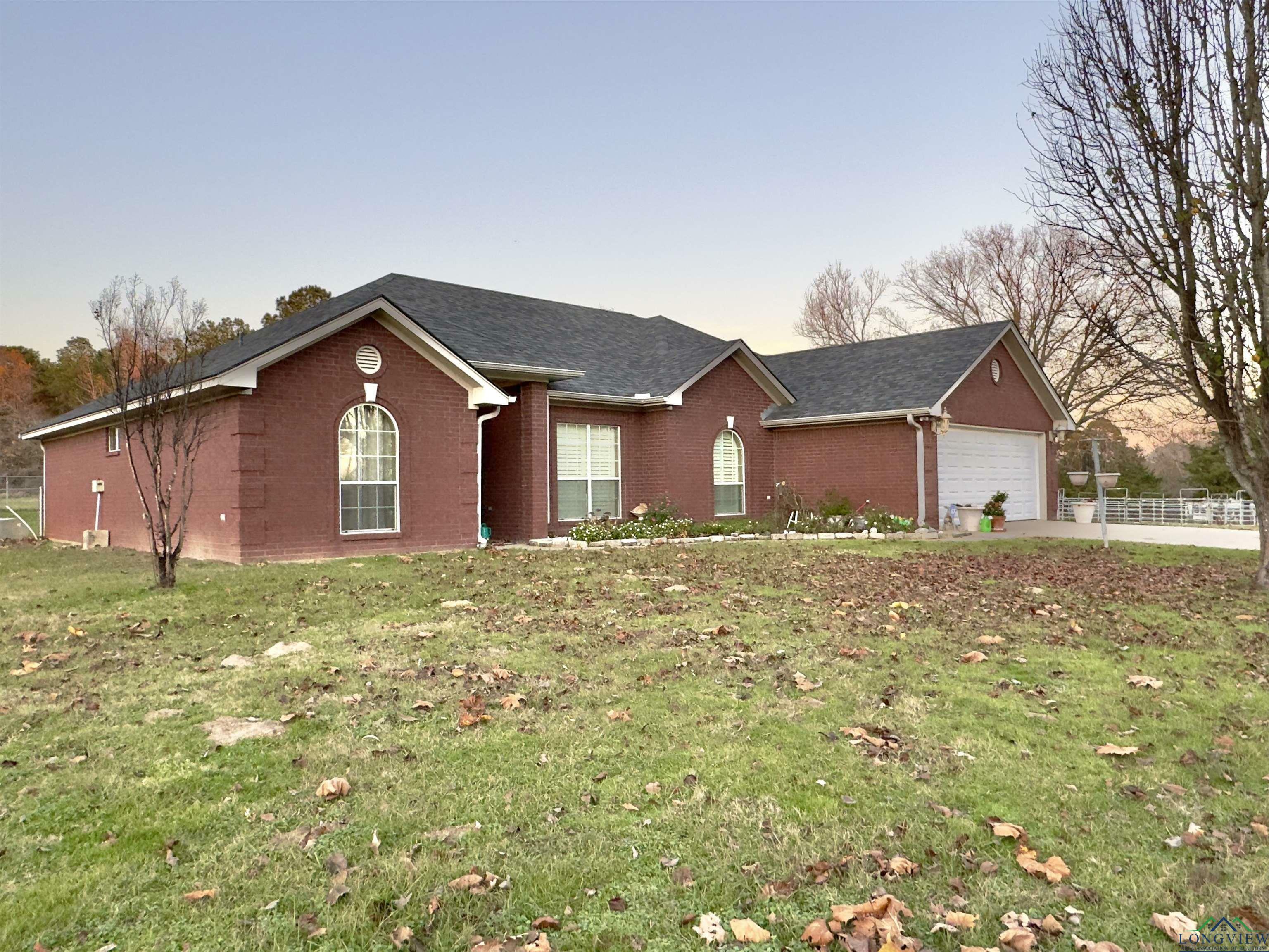 Property Photo:  616 Willow Rd  TX 75650 